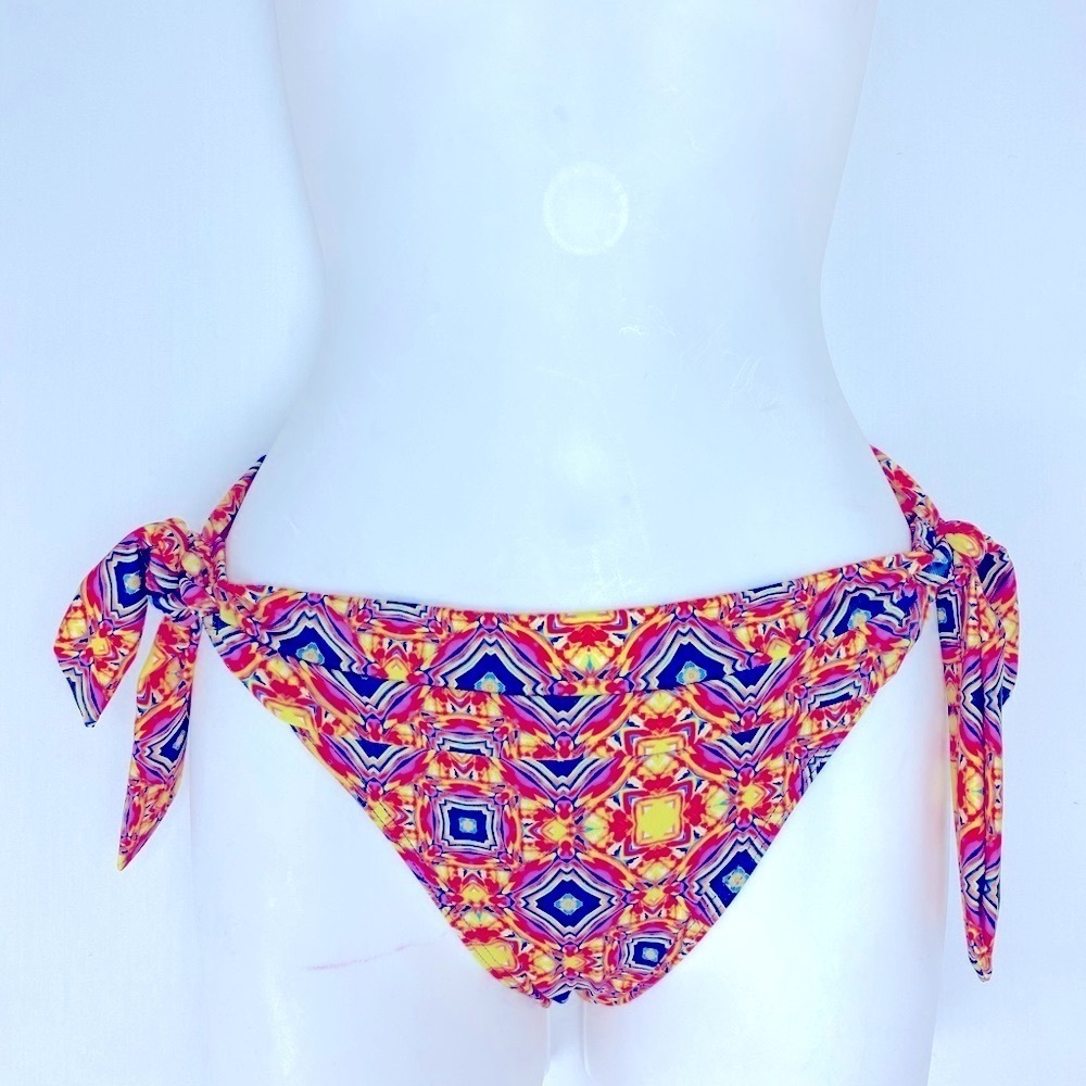 NWT Koral Bikini Swimwear Bottom - Size Small